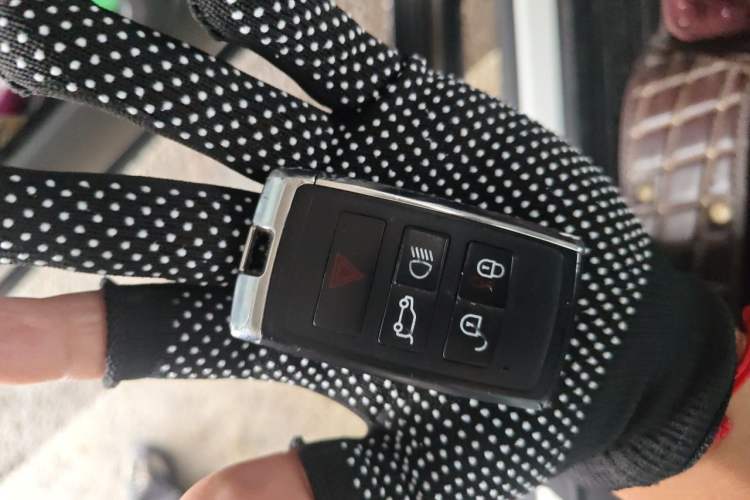 Used Land Rover Range Sport  Vehicle Key