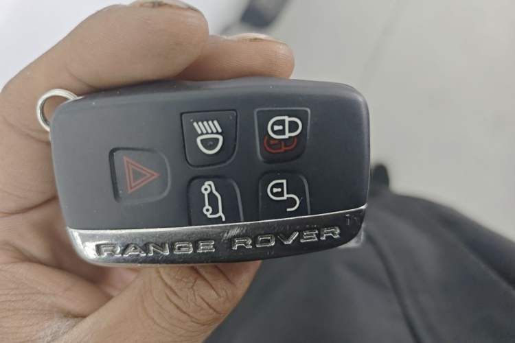 Used Land Rover Range Sport 2016 3.0 SC V6 SE Vehicle Key