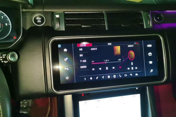 Used Land Rover Range Sport  Audio And AC Panel