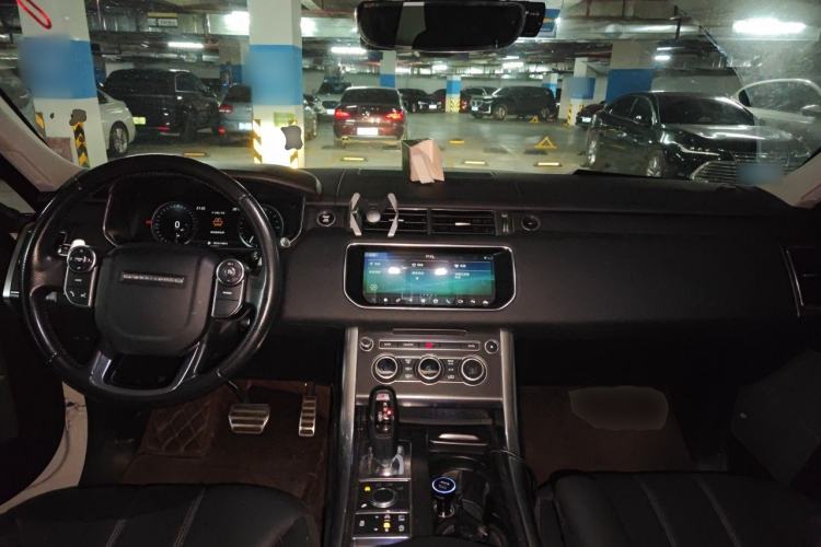 Used Land Rover Range Sport 2017 3.0 SC V6 HSE DYNAMIC Center Console