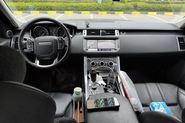 Used Land Rover Range Sport  Center Console