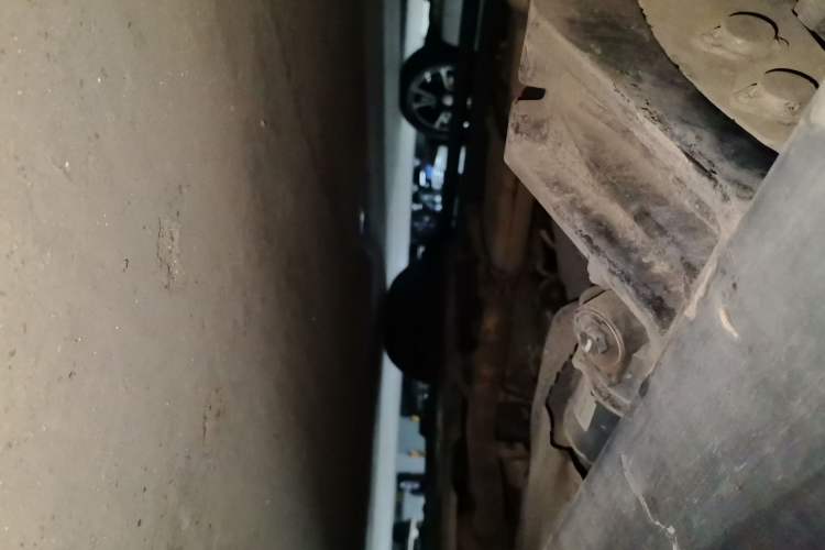 Used Land Rover Range Sport  Chassis Rear Right