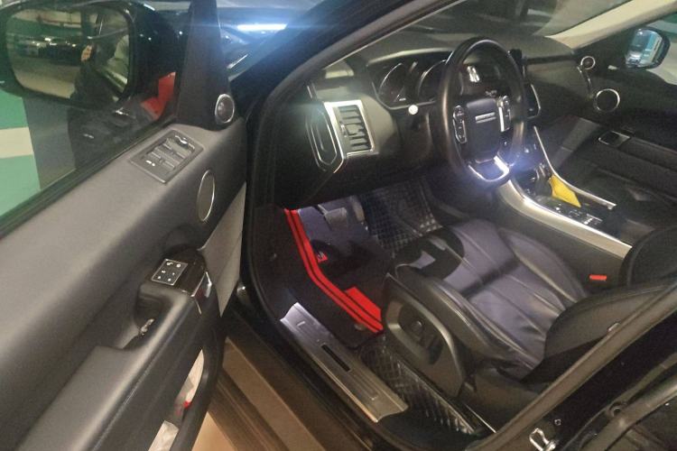 Used Land Rover Range Sport 2017 3.0 SC V6 SE Driver Seat