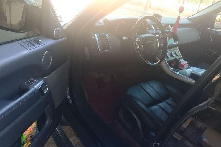 Used Land Rover Range Sport 2017 3.0 SC V6 SE Driver Seat