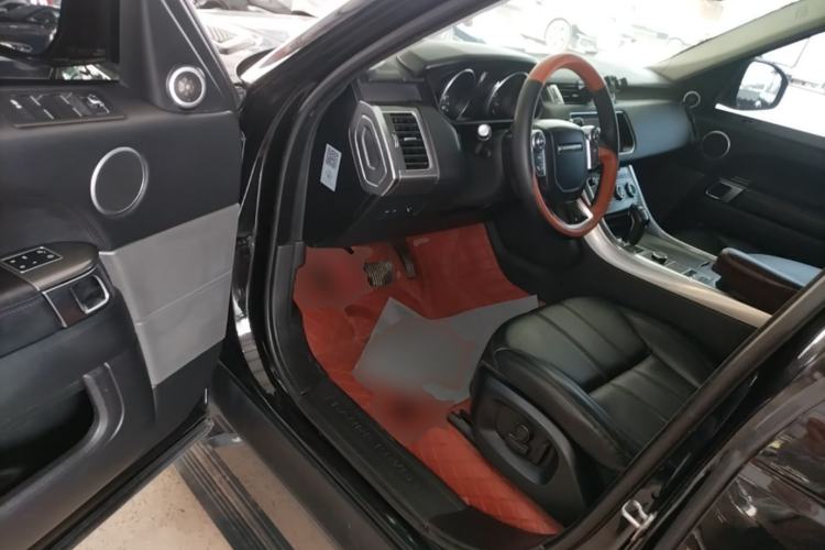 Used Land Rover Range Sport 2017 3.0 SC V6 SE Driver Seat