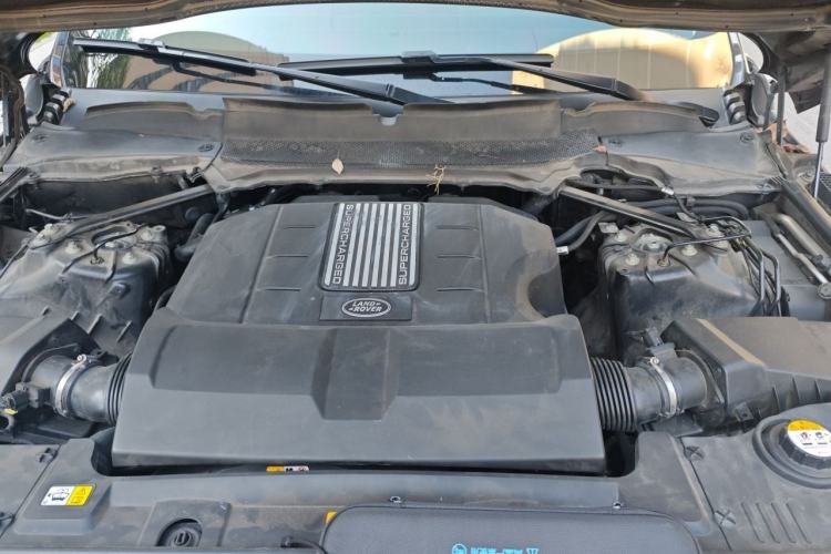 Used Land Rover Range Sport 2017 3.0 SC V6 HSE DYNAMIC Engine Bay