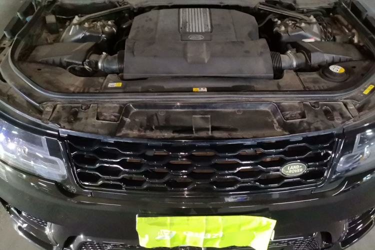 Used Land Rover Range Sport  Engine Bay