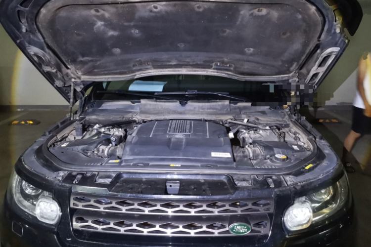 Used Land Rover Range Sport 2017 3.0 SC V6 SE Engine Bay