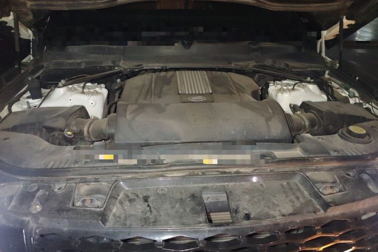 Used Land Rover Range Sport  Engine Bay