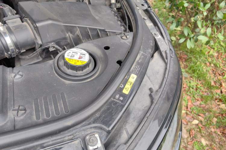 Used Land Rover Range Sport 2017 3.0 SC V6 HSE DYNAMIC Engine Bay Left