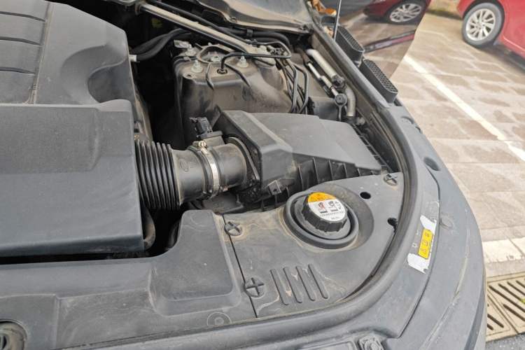 Used Land Rover Range Sport 2017 3.0 SC V6 HSE DYNAMIC Engine Bay Left
