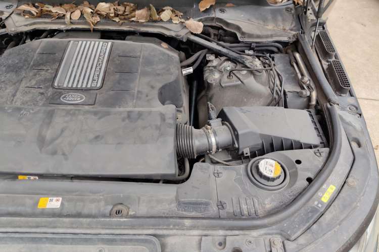 Used Land Rover Range Sport 2017 3.0 SC V6 SE Engine Bay Left