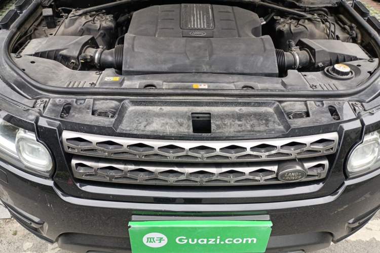 Used Land Rover Range Sport 2017 3.0 SC V6 SE Engine Bay