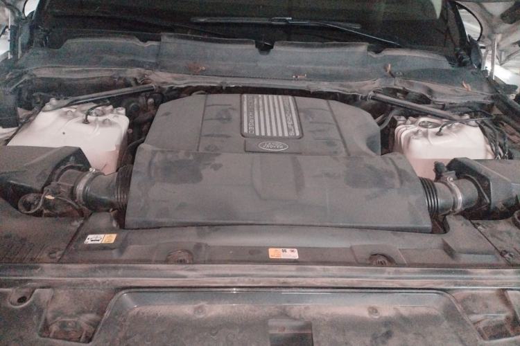 Used Land Rover Range Sport 2017 3.0 SC V6 HSE Engine Bay