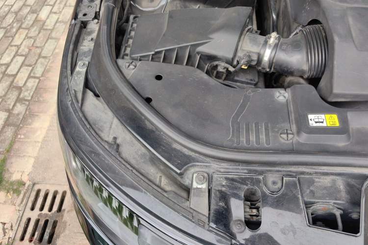 Used Land Rover Range Sport 2017 3.0 SC V6 HSE DYNAMIC Engine Bay Right