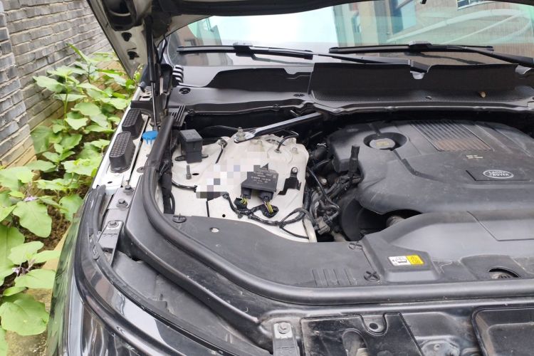 Used Land Rover Range Sport  Engine Bay Right