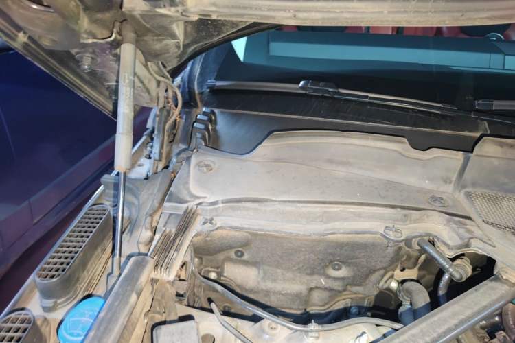 Used Land Rover Range Sport 2017 3.0 SC V6 HSE DYNAMIC Engine Bay Right