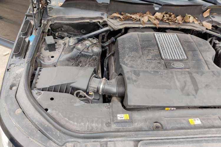 Used Land Rover Range Sport 2017 3.0 SC V6 SE Engine Bay Right
