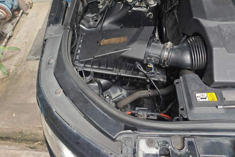 Used Land Rover Range Sport 2017 3.0 SC V6 SE Engine Bay Right