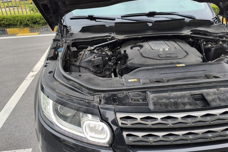 Used Land Rover Range Sport  Engine Bay Right