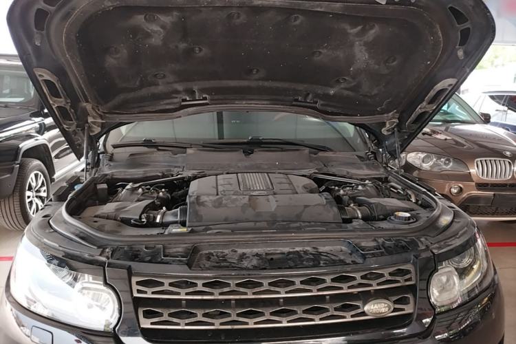 Used Land Rover Range Sport 2017 3.0 SC V6 SE Engine Bay
