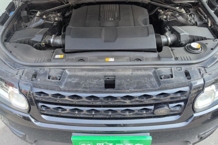 Used Land Rover Range Sport 2017 3.0 SC V6 HSE DYNAMIC Engine Bay