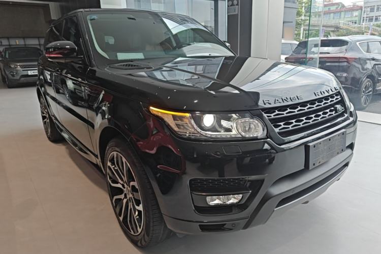 Used Land Rover Range Sport 2017 3.0 SC V6 HSE DYNAMIC Front Right 45 Deg