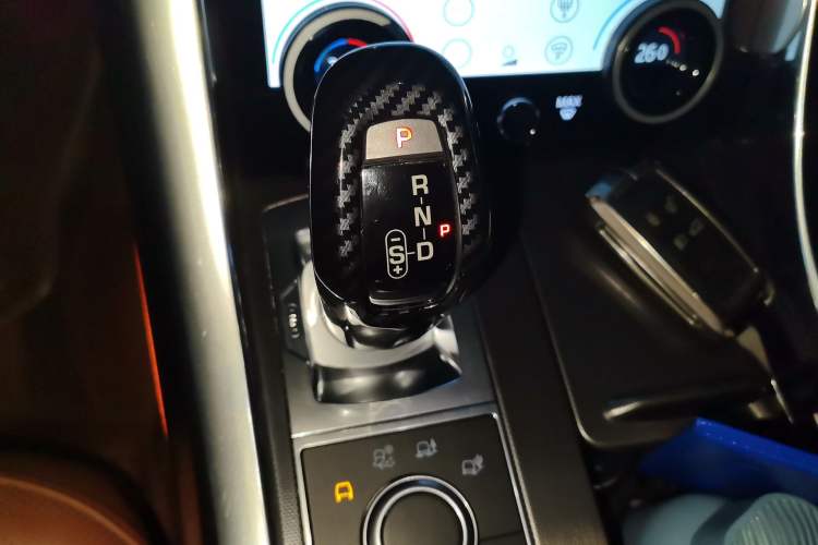 Used Land Rover Range Sport  Gear Lever
