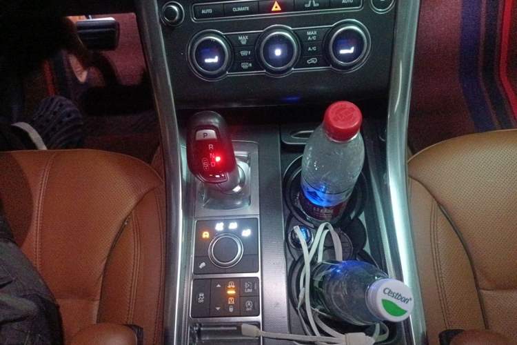 Used Land Rover Range Sport 2017 3.0 SC V6 HSE DYNAMIC Gear Lever