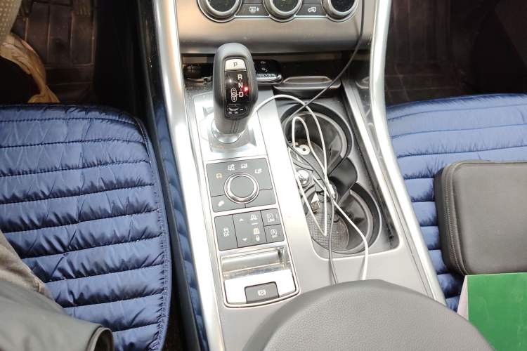 Used Land Rover Range Sport 2017 3.0 SC V6 SE Gear Lever