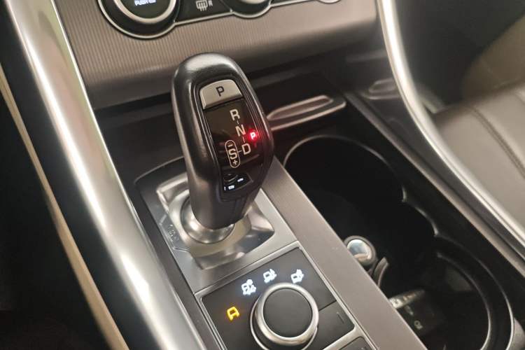 Used Land Rover Range Sport 2017 3.0T Gasoline SE U.S. Specification Gear Lever