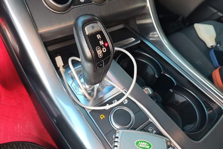 Used Land Rover Range Sport 2017 3.0 V6 SC SE Gear Lever