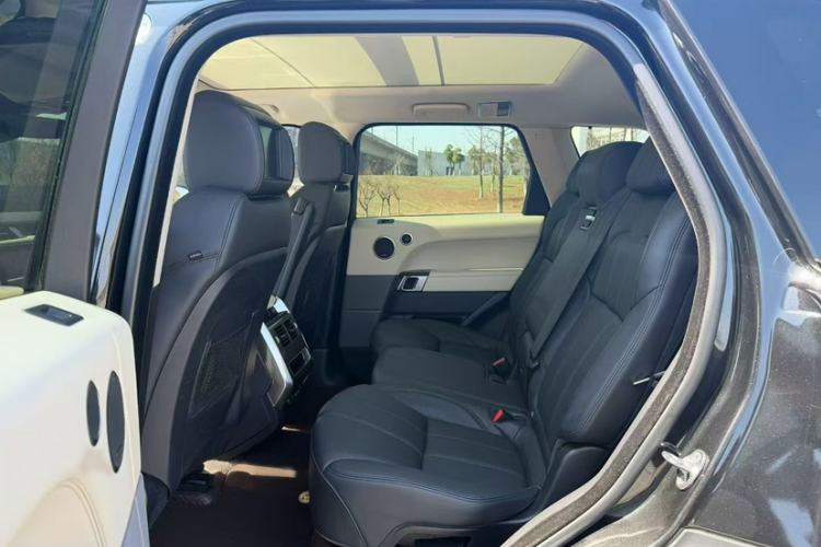Used Land Rover Range Sport 2017 3.0 SC V6 HSE Interior 1