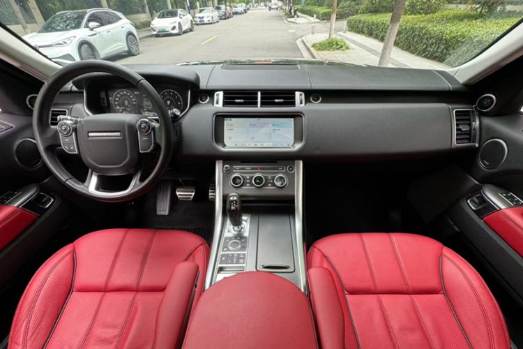 Used Land Rover Range Sport 2017 3.0 SC V6 HSE DYNAMIC Interior 1