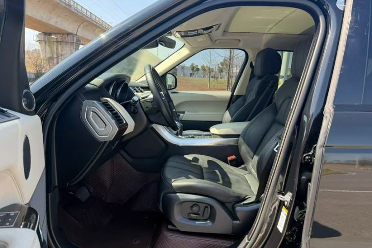 Used Land Rover Range Sport 2017 3.0 SC V6 HSE Interior 2