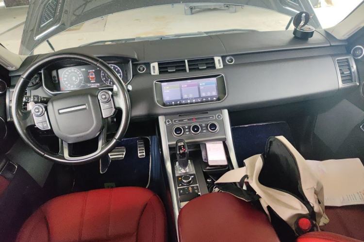 Used Land Rover Range Sport 2017 3.0 SC V6 HSE DYNAMIC Interior 2