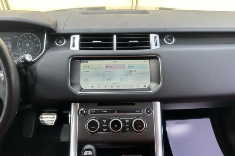 Used Land Rover Range Sport 2017 3.0 SC V6 HSE DYNAMIC Interior 3