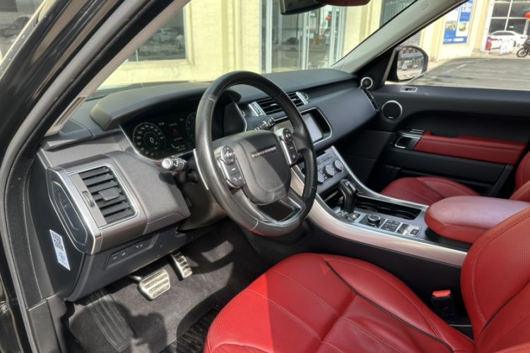 Used Land Rover Range Sport 2017 3.0 SC V6 HSE DYNAMIC Interior 6