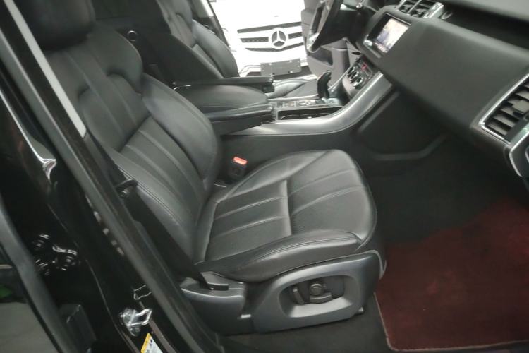 Used Land Rover Range Sport 2017 3.0 SC V6 SE Interior 7