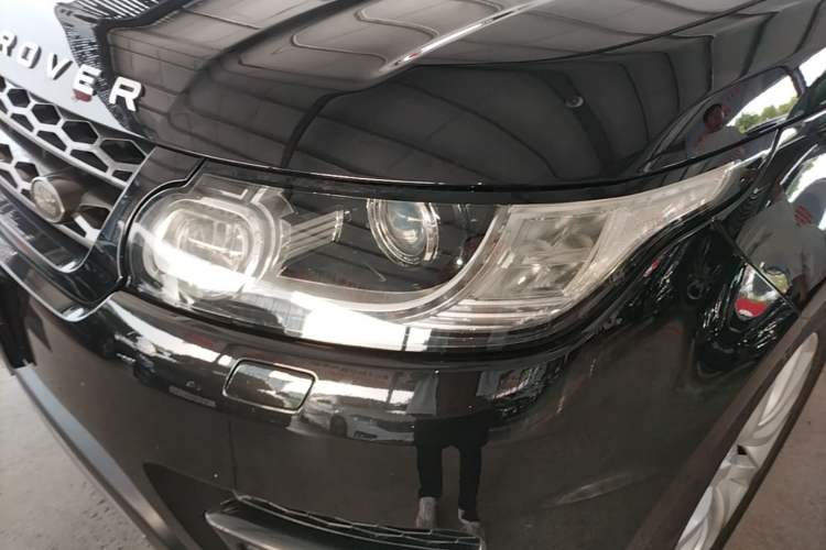 Used Land Rover Range Sport 2017 3.0 SC V6 SE Left Front Headlight