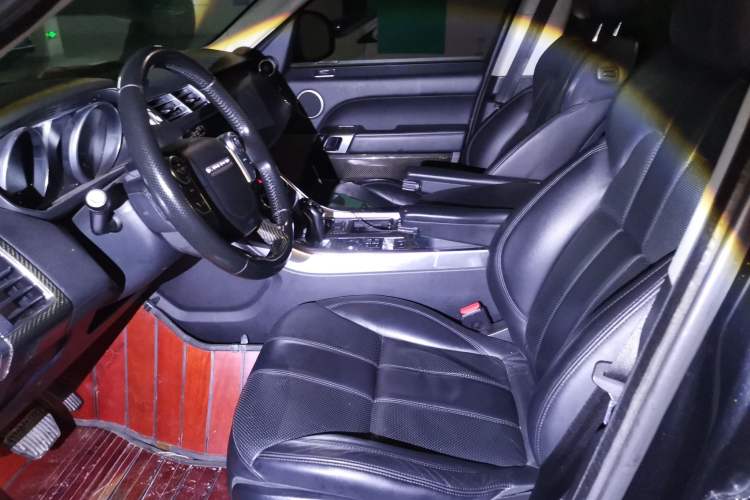 Used Land Rover Range Sport 2017 3.0 SC V6 SE Left Front Seat