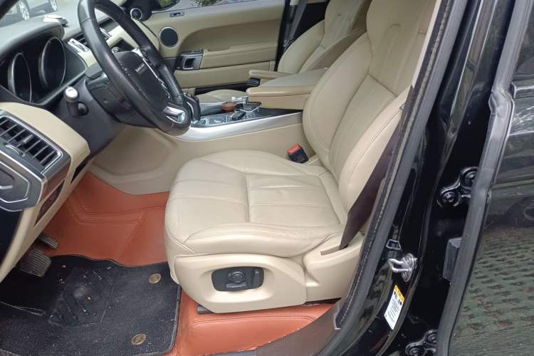Used Land Rover Range Sport 2017 3.0 SC V6 SE Left Front Seat