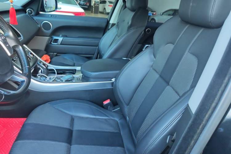 Used Land Rover Range Sport 2017 3.0 V6 SC SE Left Front Seat
