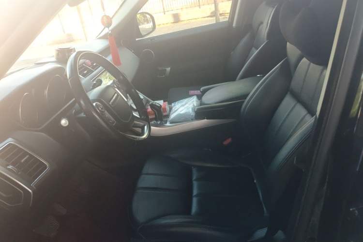 Used Land Rover Range Sport 2017 3.0 SC V6 SE Left Front Seat
