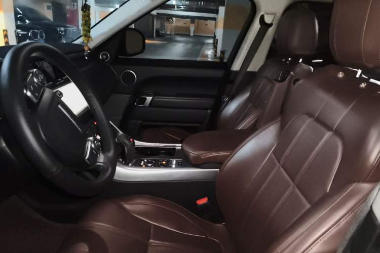 Used Land Rover Range Sport 2017 3.0 SC V6 SE Left Front Seat