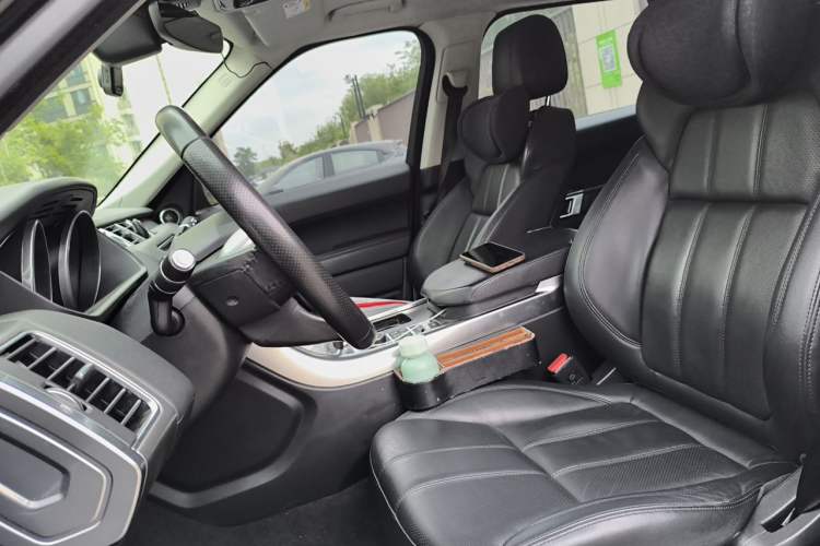 Used Land Rover Range Sport  Left Front Seat
