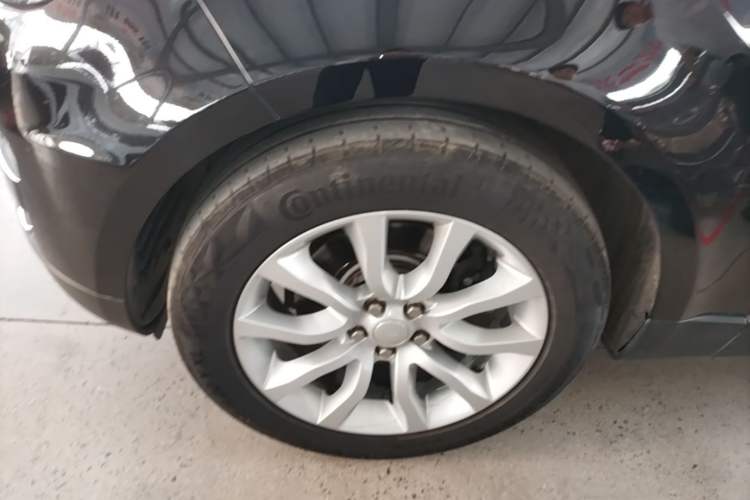 Used Land Rover Range Sport 2017 3.0 SC V6 SE Left Front Wheel Hub