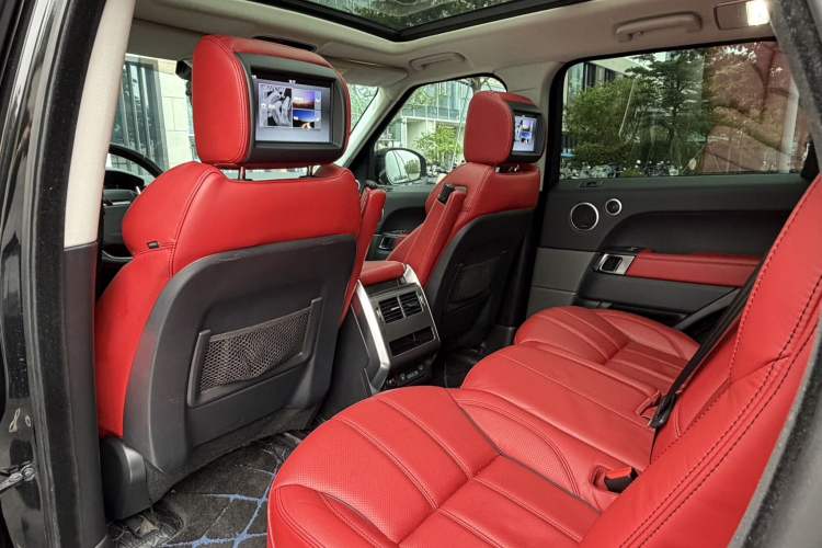 Used Land Rover Range Sport 2017 3.0 SC V6 HSE DYNAMIC Left Rear Seat