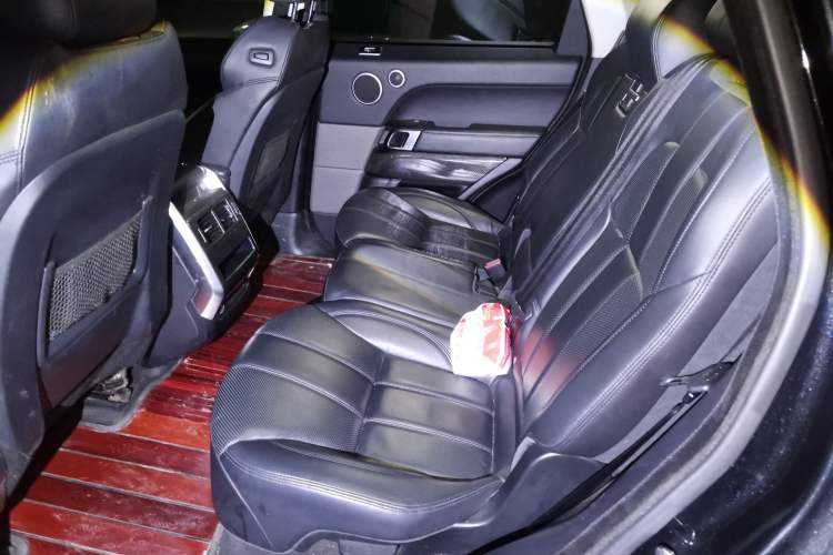 Used Land Rover Range Sport 2017 3.0 SC V6 SE Left Rear Seat