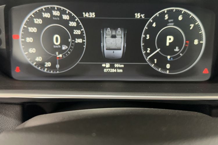 Used Land Rover Range Sport 2017 3.0 SC V6 HSE DYNAMIC Odometer Close Up